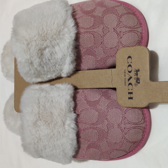 *Reserved* New! Ziva Slipper in Signature Jacquard - Picture 13 of 16
